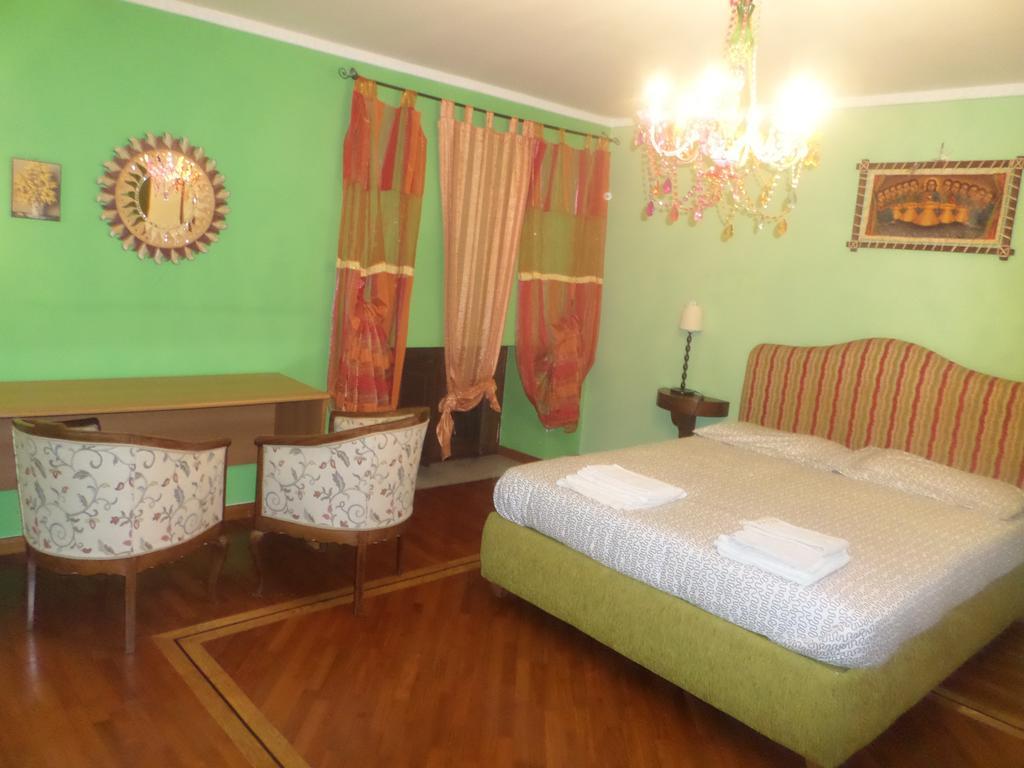 B&B Zia Sua نابولي المظهر الخارجي الصورة