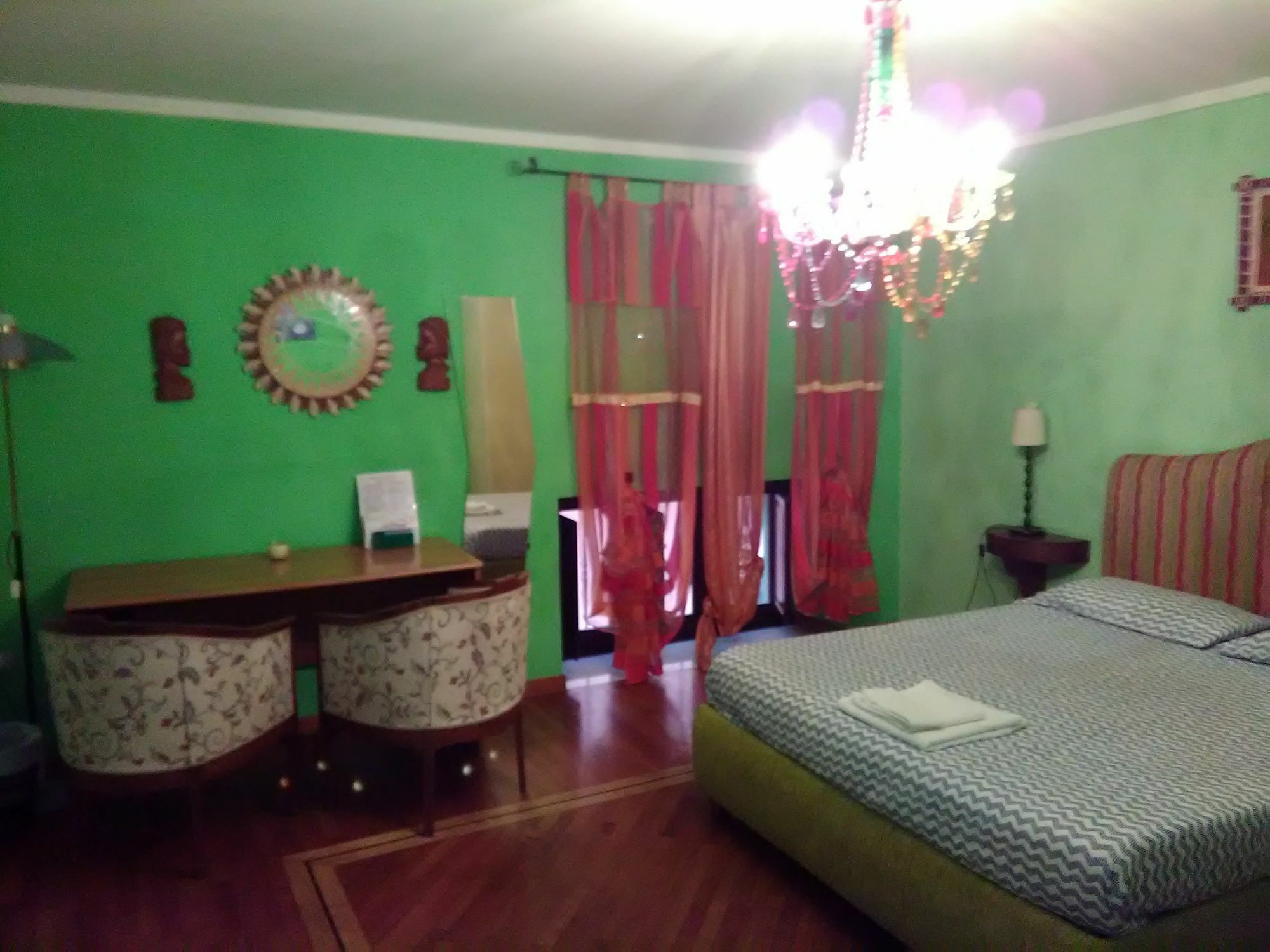 B&B Zia Sua نابولي المظهر الخارجي الصورة